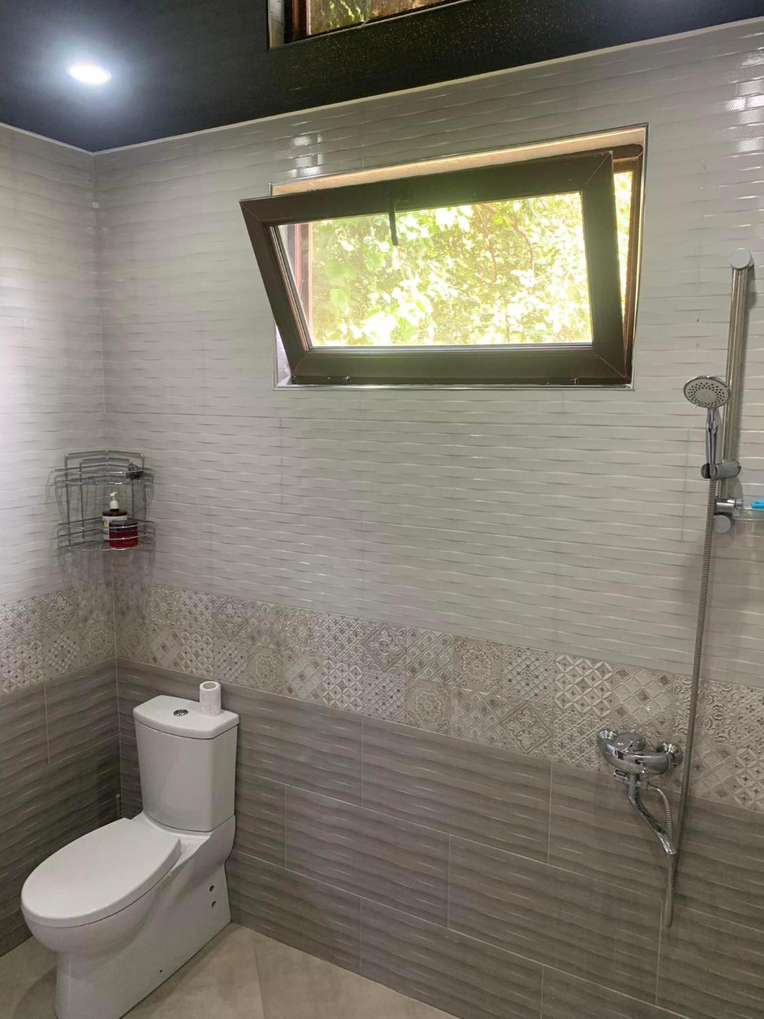 Guesthouse Mtsvane Koncxi 22 엠비즈엔 콘스키 외부 사진